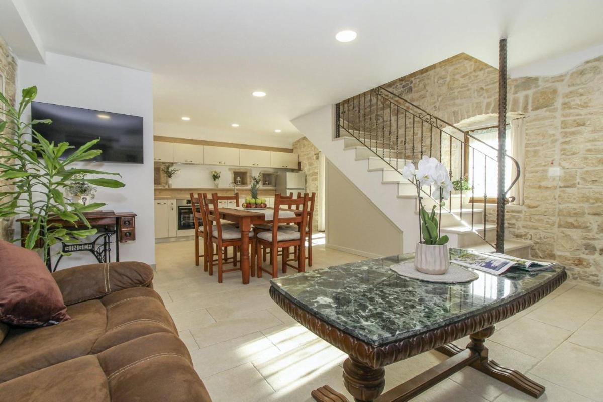 Villa Olea In Barat - Haus Fuer 6-8 Personen Kanfanar Kültér fotó