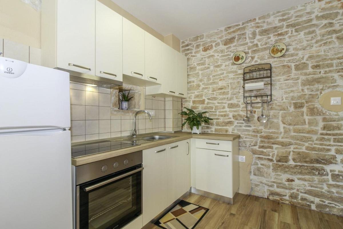 Villa Olea In Barat - Haus Fuer 6-8 Personen Kanfanar Kültér fotó